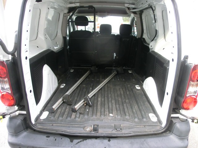1205g.JPG